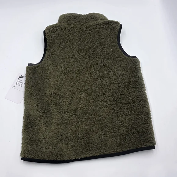 NEW Nike boys' 3-piece winter set with vest size 5 - Picture 4 of 7